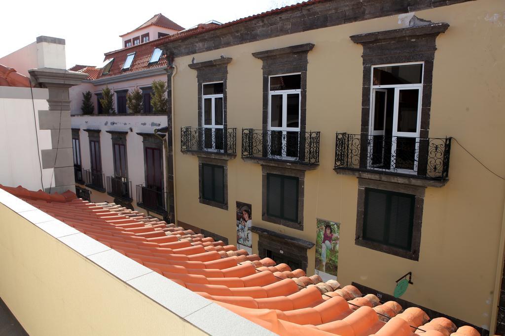 Apartamentos Da Carreira فونشال الغرفة الصورة
